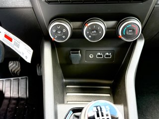 Renault Clio V Evolution/CarPlay/LED/DAB/PDC/klima - bilder 10