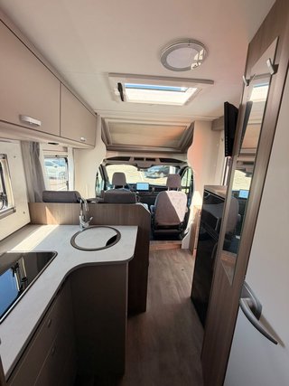 Carado T338 Edition24 Adaptiver Tempomat, Navi, Automatik - bilder 6