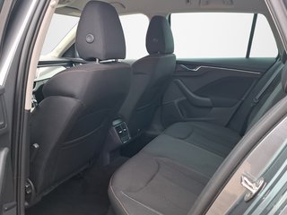 Skoda Kamiq 1.5 TSI Scoutline DSG / ACC / NAVI / KAMERA / VOLL-LED - foto 9