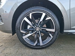 Skoda Kamiq 1.5 TSI Monte Carlo DSG / NAVI / AHK / PANORAMA - foto 8