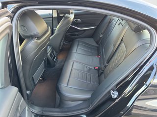 BMW 320 d xDrive Luxury Line AUTOMATIK / LEDER / AHK / SCHIEBEDACH - bilder 5