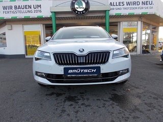 Skoda Superb Combi Vorführfahrzeug Kaufen