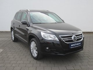 Volkswagen Tiguan 1 4 Tsi Team Bmt Klima Navi Ahk Gebraucht Kaufen In Singen Preis 150 Eur Int Nr 67 Verkauft