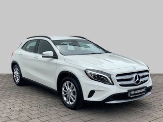 Mercedes-Benz GLA 200 AUTOMATIK / KLIMA / XENON / NAVI / NAVI Gebrauchtwagen Kaufen
