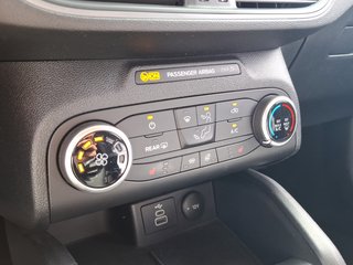 Ford Focus 1.0 Cool & Connect KLIMA / LED / NAVI / SITZHEIZUNG - bilder 9