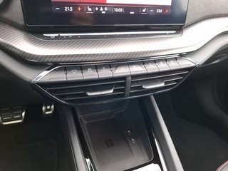 Skoda Octavia Combi RS Plus 2.0 TSI DSG / PANORAMA / AHK / MATRIX / HEAD-UP - bilder 4