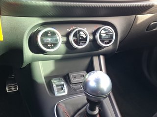 Alfa Romeo Giulietta 1.4 TB 16V Super KLIMA / SMART-LINK / BI-XENON / SITZHEIZUNG - foto 4