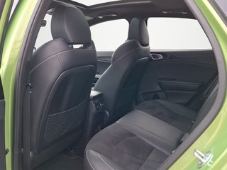 Kia XCeed 1.6 T-GDI GT Line AUTOMATIK / PANORAMA / NAVI / LED - foto 4