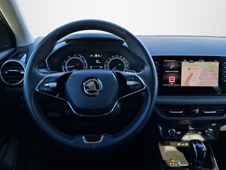 Skoda Fabia 1.0 TSI Tour DSG KLIMA / NAVI / KAMERA / SITZHEIZUNG - bilder 2