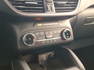 Ford Kuga 2.0 TDCi Vignale AWD / AUTOMATIK / AHK / STHZG / LEDER - bilder 4