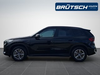 BMW X1 23 i xDrive Mild-Hybrid AUTOMATIK / AHK / NAVI / LED / SITZHEIZUNG - foto 2