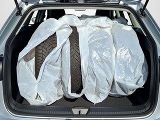 Volkswagen Golf VIII Variant 1.5 eTSI Mildhybrid Life DSG / NAVI / ACC / LED-PLUS - bilder 6