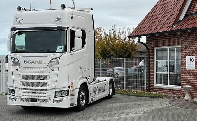 Levi-Center GmbH | Nutzfahrzeuge kaufen und verkaufen in Deutschland