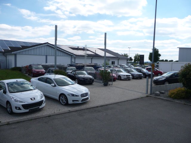 Gebrauchtwagenautohaus - f r a n k -