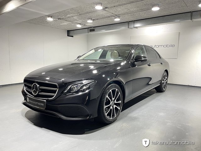 Mercedes-Benz E 220 d 4Matic Avantgarde *Night*Pano*Leder* Used vehicle for sale | First registration 06/2020