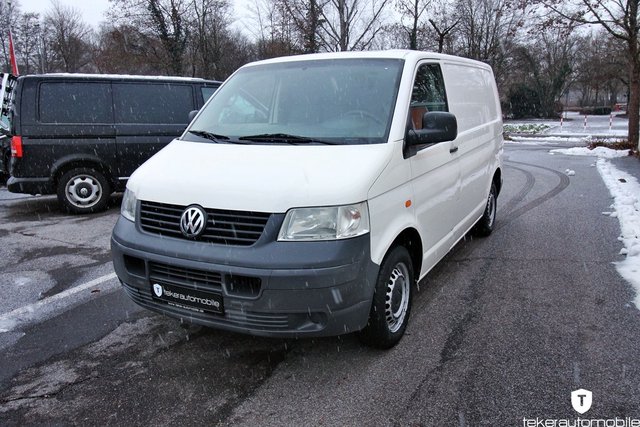 Volkswagen T5 Transporter Kasten  ohne Fenster Gebrauchtwagen Kaufen | EZ 03/2005