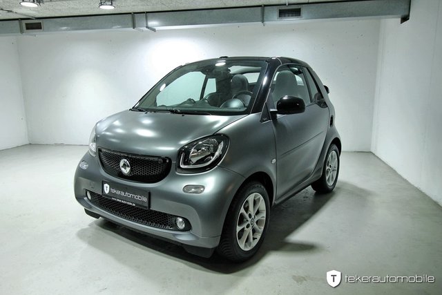 Smart Fortwo Cabrio Passion Twinamic Graumatt Used vehicle for sale | First registration 08/2016