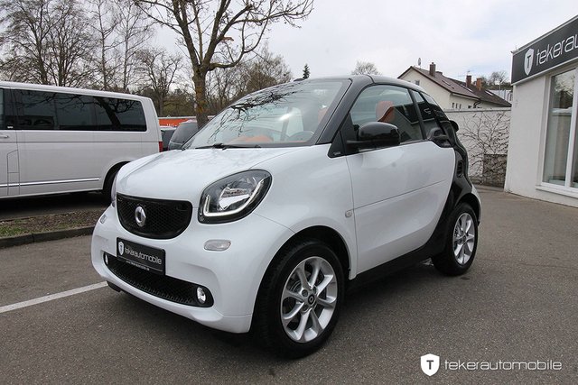 Smart fortwo cabrio Passion Twinamic Basis Used vehicle for sale | First registration 06/2016