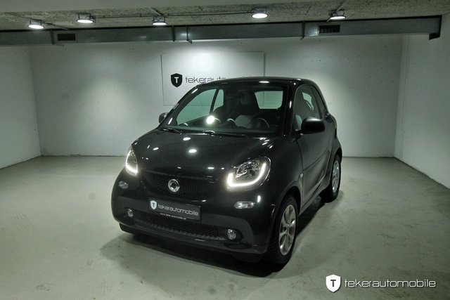 Smart fortwo coupe Passion Twinanmic Used vehicle for sale | First registration 09/2019