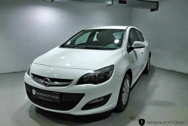 Opel Astra 1.6 Selection Used vehicle for sale | First registration 06/2015