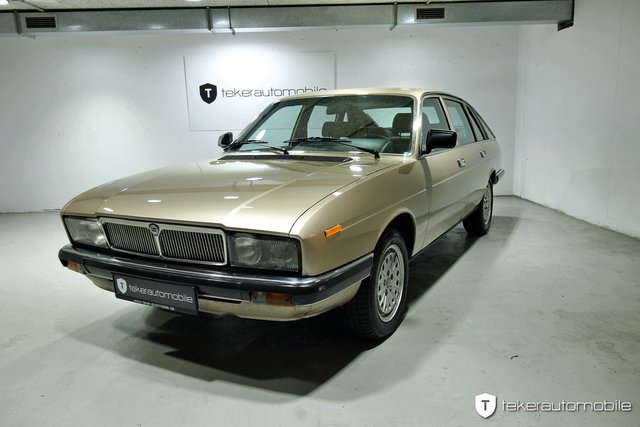 Lancia Gamma 2500 Berlina Oldtimer for sale | First registration 03/1982