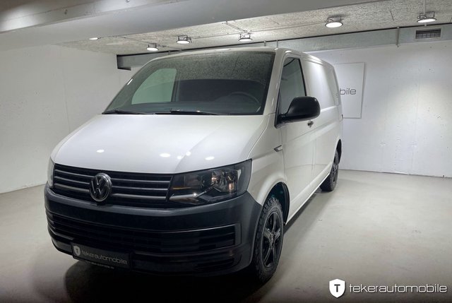 Volkswagen T6 Transporter Kasten  All-Terrain Offroadreifen Used vehicle for sale | First registration 05/2017