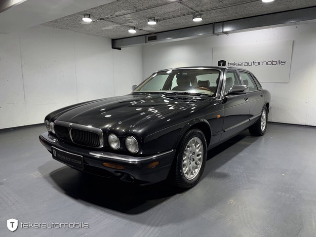 Jaguar XJ 3.2 Executive Used vehicle for sale | First registration 12/2000 | Price 7.990 €