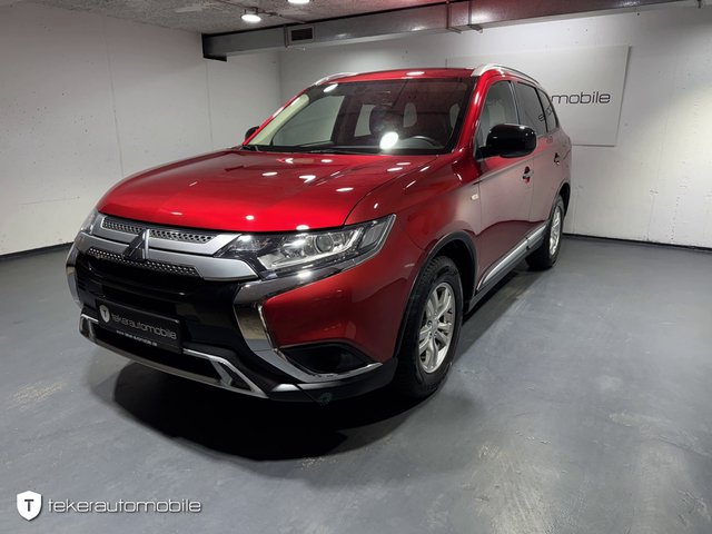 Mitsubishi Outlander 2.0 2WD Used vehicle for sale | First registration 11/2019