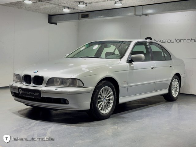 BMW 530i *Schalter*Original* Used vehicle for sale | First registration 11/2001
