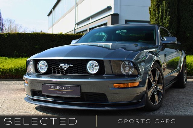Ford Mustang GT Kompressor | V8 | Schalter | Premium | CARFAX Gebrauchtwagen Kaufen | EZ 03/2006