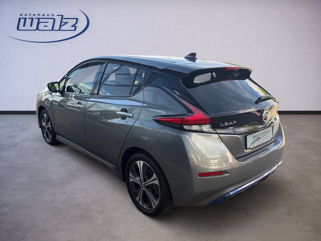 Nissan Leaf N-Connecta 62 kWh +WINTERPAKET+LED+ - foto 3