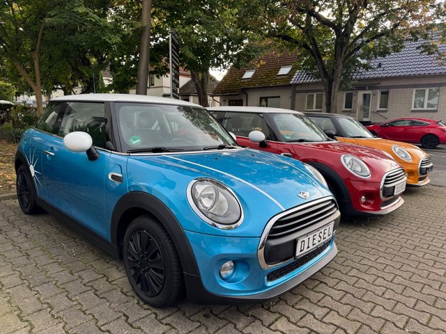 MINI ONE/ ROT-WEISS-BLAU Gebrauchtwagen Kaufen | EZ 10/2016 | Preis 8.999 €