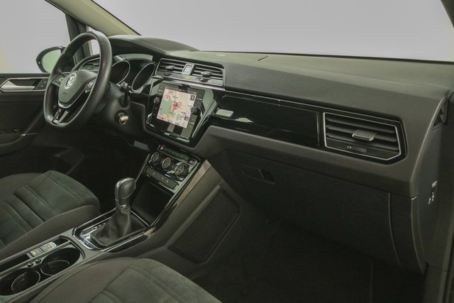 Volkswagen Touran Highline DSG Navi Kamera AHK ACC - bilder 8