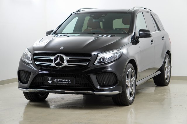 Mercedes-Benz GLE 350 d 4Matic AMG Line Luft Pano Leder 360K - bilder 3
