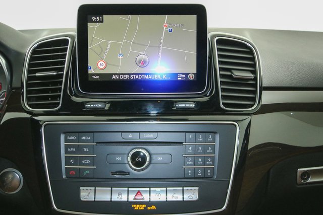 Mercedes-Benz GLE 350 d 4Matic AMG Line Luft Pano Leder 360K - bilder 10