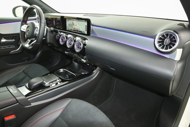 Mercedes-Benz A 250 4Matic Limo Navi Pano AMG Line Kamera - photo 8