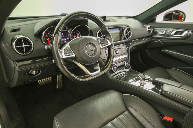 Mercedes-Benz SL 400 AMG Line deutsches Fahrzeug Pano Distr - photo 8