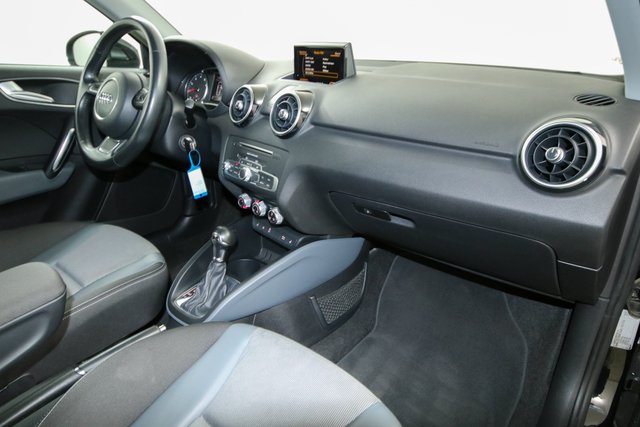 Audi A1 sport S Line S-tronic Navi PDC Tempo LED - foto 8