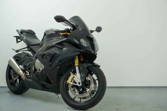 BMW S 1000 RR - photo 1