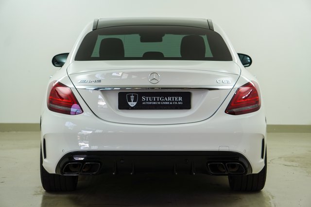 Mercedes-Benz C 63 AMG Perf-Abgas Pano Carbon Burmester Distr - photo 4