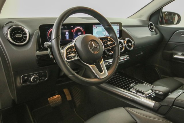 Mercedes-Benz B 220 4Matic Progressive LED Navi AHK Kamera - bilder 7