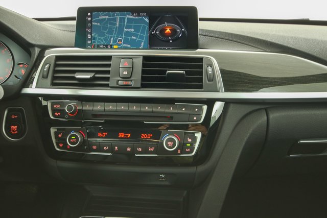 BMW 320 i xDrive Luxury Line ACC Navi Leder Kamera - bilder 10
