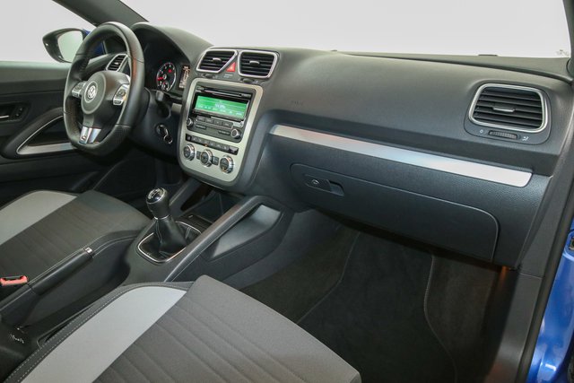 Volkswagen Scirocco 1.4 TSI BMT 90 kW Life PDC Schiebedach - bilder 8