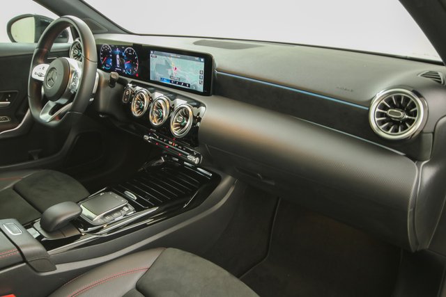 Mercedes-Benz A 35 AMG 4Matic Limousine Pano Navi - foto 8