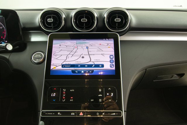 Mercedes-Benz C 180 9G Avantgarde Kamera LED - foto 10