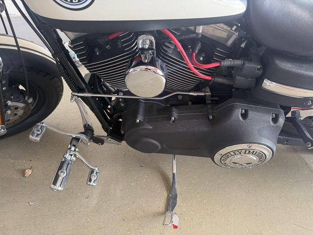 Harley-Davidson Dyna Street Bob Jekill & Hyde Klappenauspuff - bilder 4