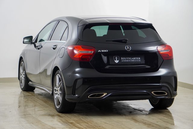 Mercedes-Benz A 180 BlueEfficiency AMG Line Navi PEAK Edition - foto 4