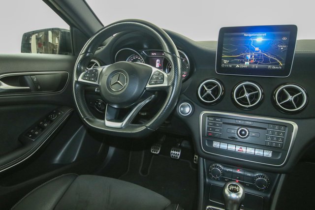 Mercedes-Benz A 180 BlueEfficiency AMG Line Navi PEAK Edition - foto 9