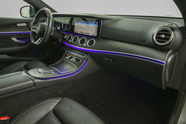 Mercedes-Benz E 450 4M AMG Line Pano 360 Kamera Leder Keyless - bilder 8