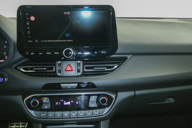 Hyundai i30 Fastback Automati N Line ACC Kamera Navi LED - foto 10